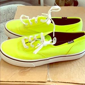 Beautiful neon yellow keds shoes very comfortable